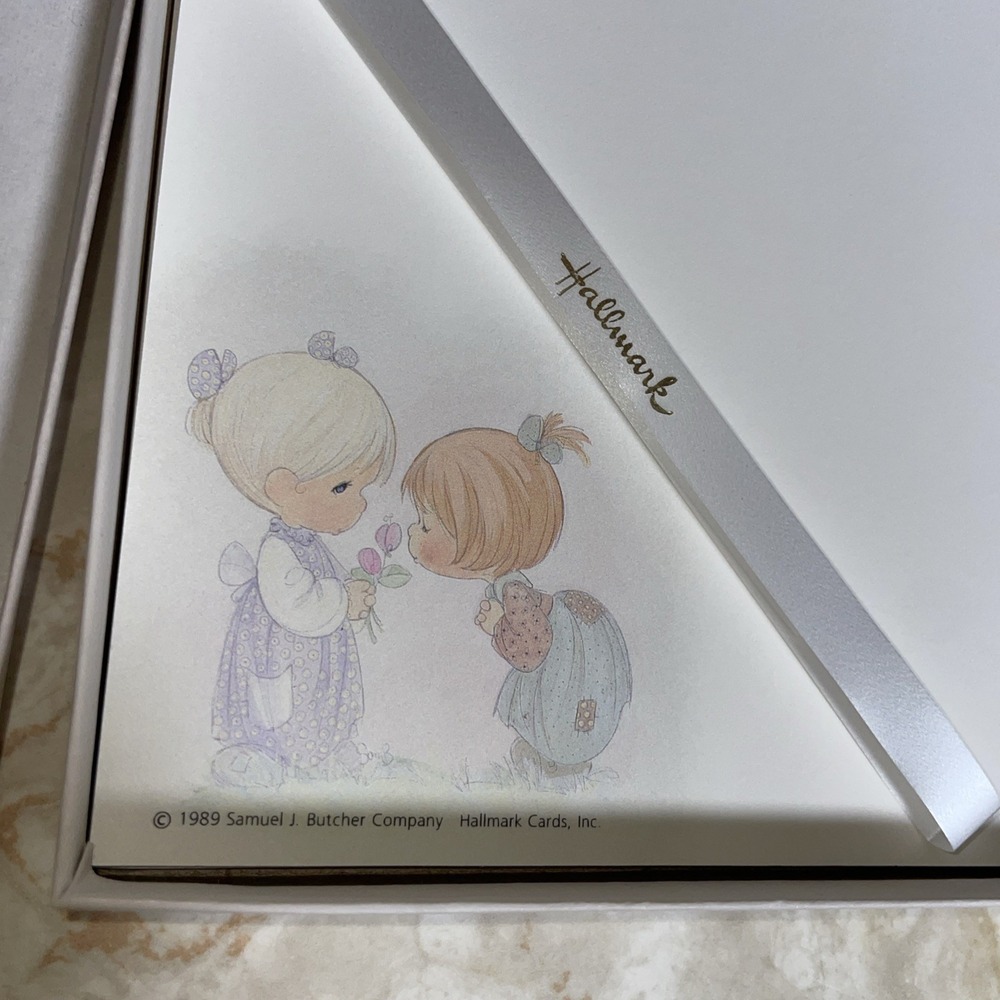 Hallmark Precious‎ Moments Stationary Set